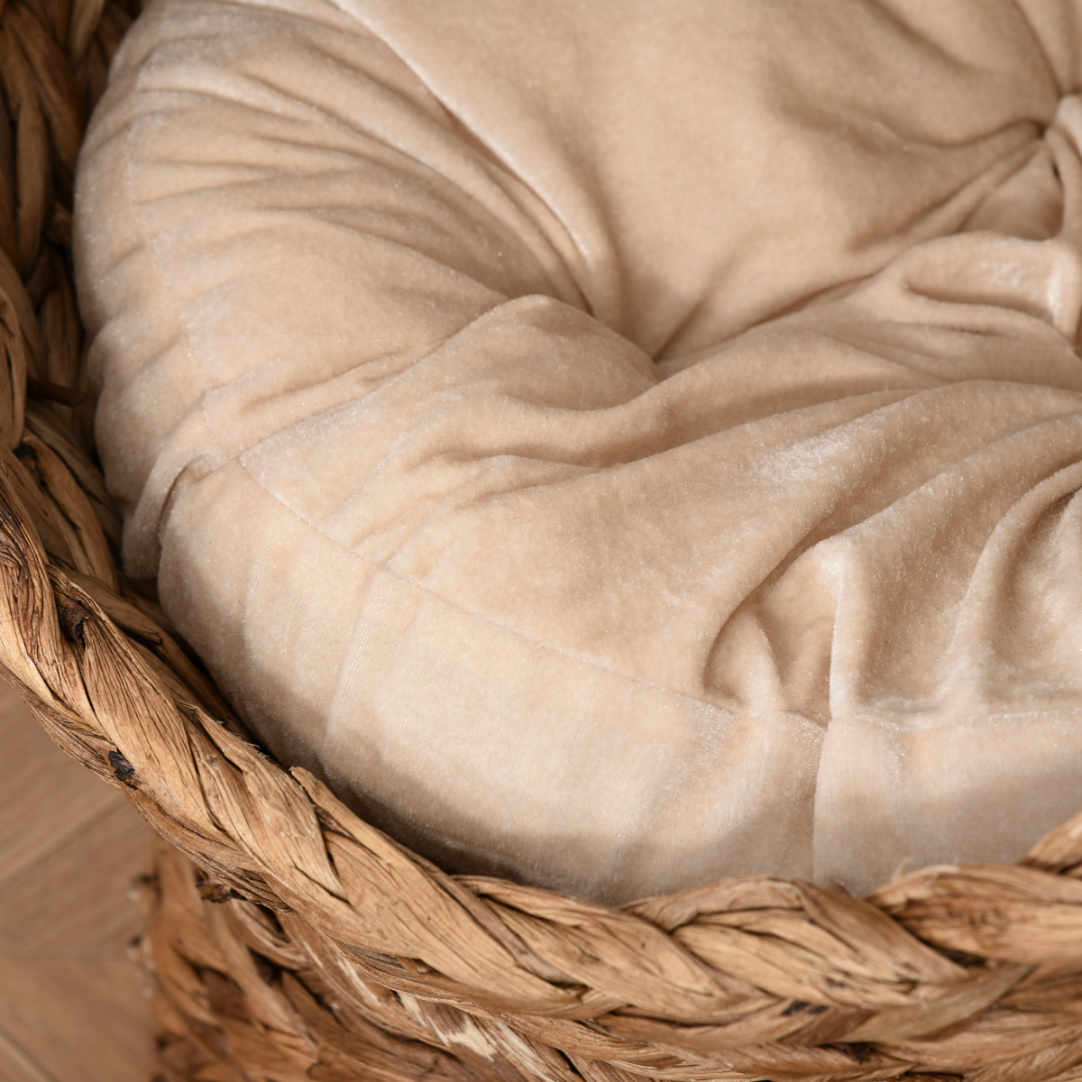 Wicker Raised Cat House Bed with Cylindrical Base – 50×42×60 cm